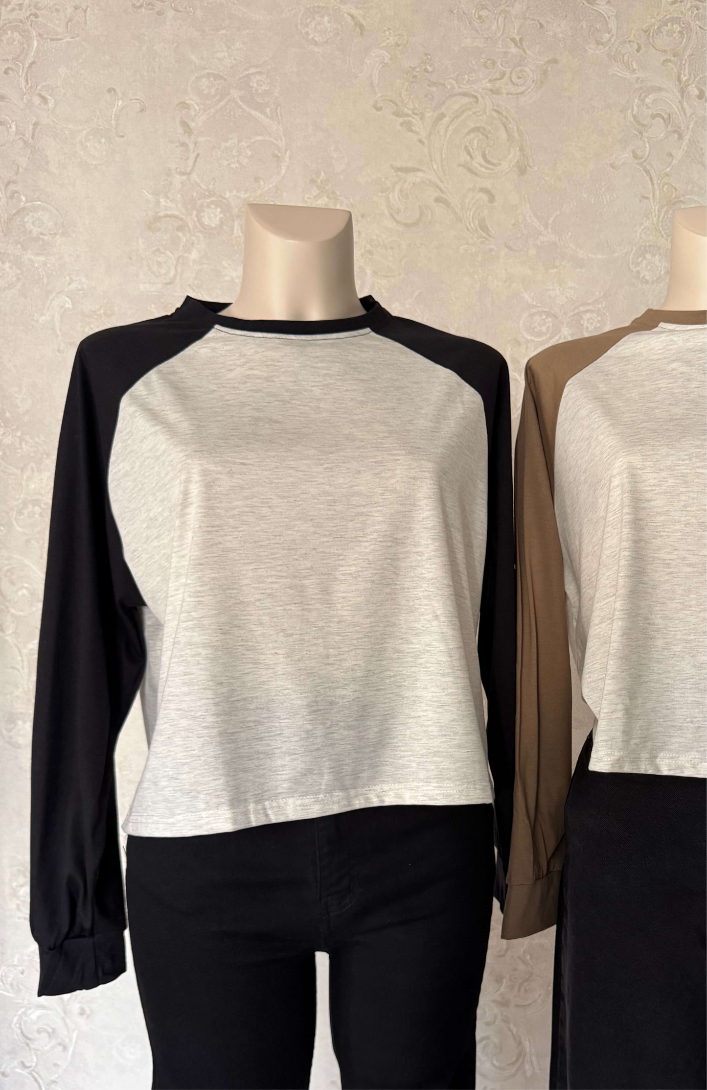 توب تي شيرت اكمام طويله اسود