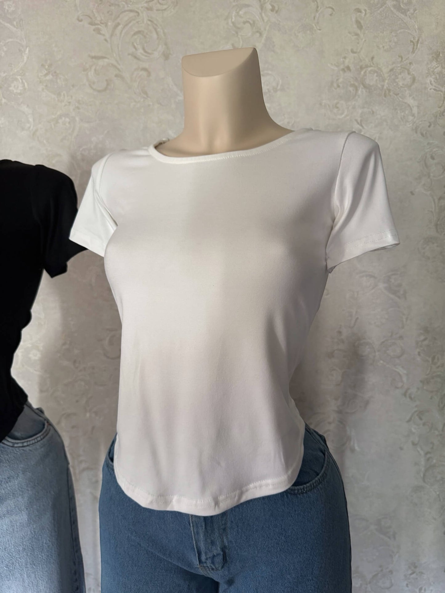 توب ساده ابيض