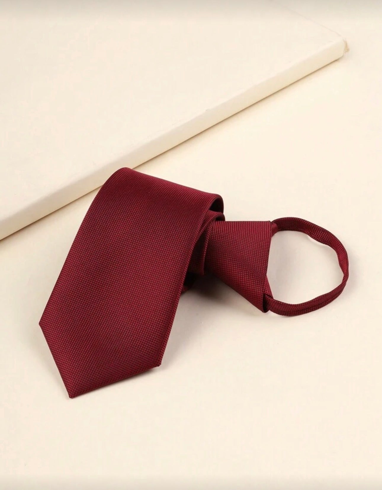 ربطة عنق ساده لون اسود