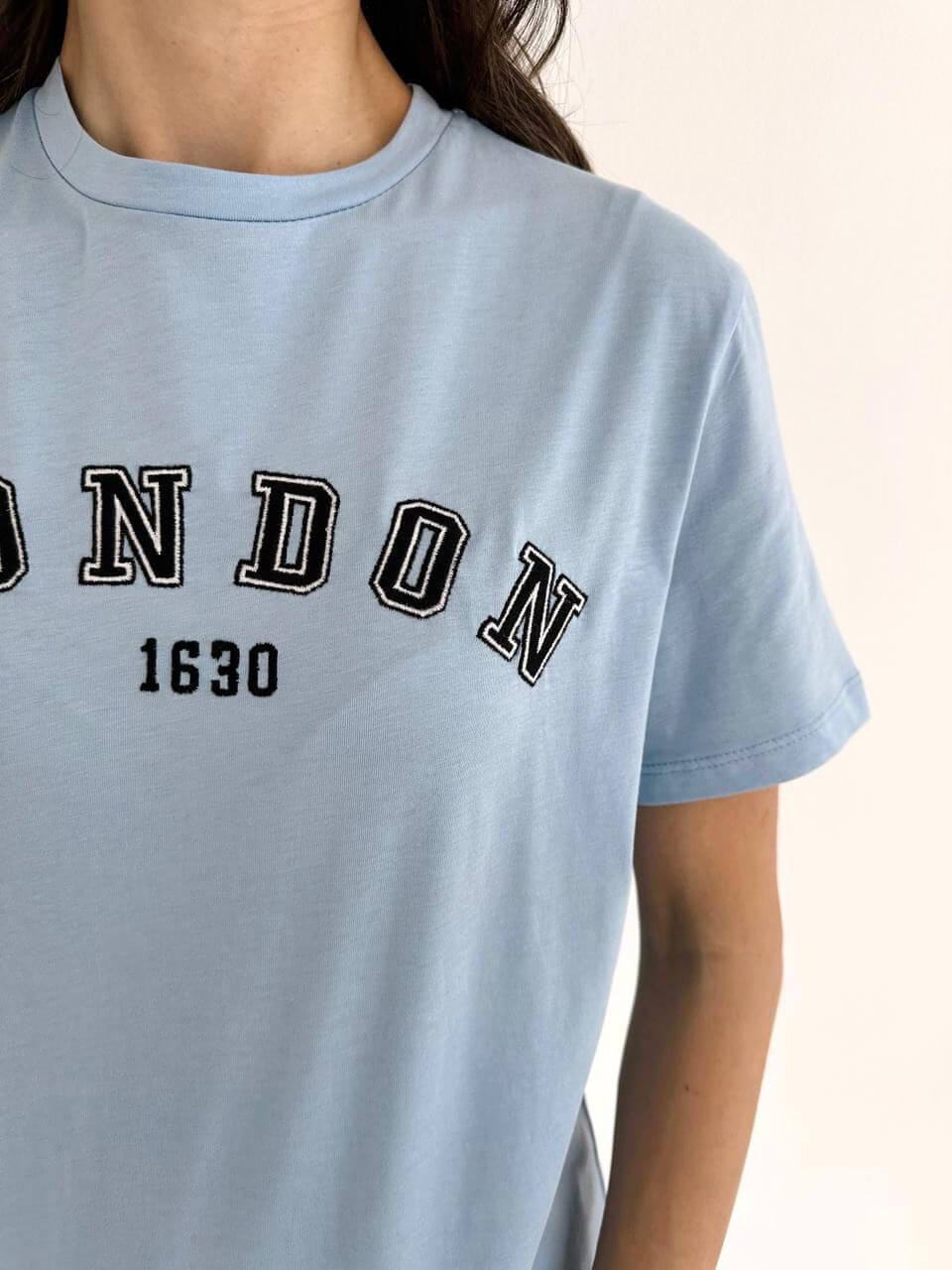 تي شيرت لندن سمائي London light blue - t shirt