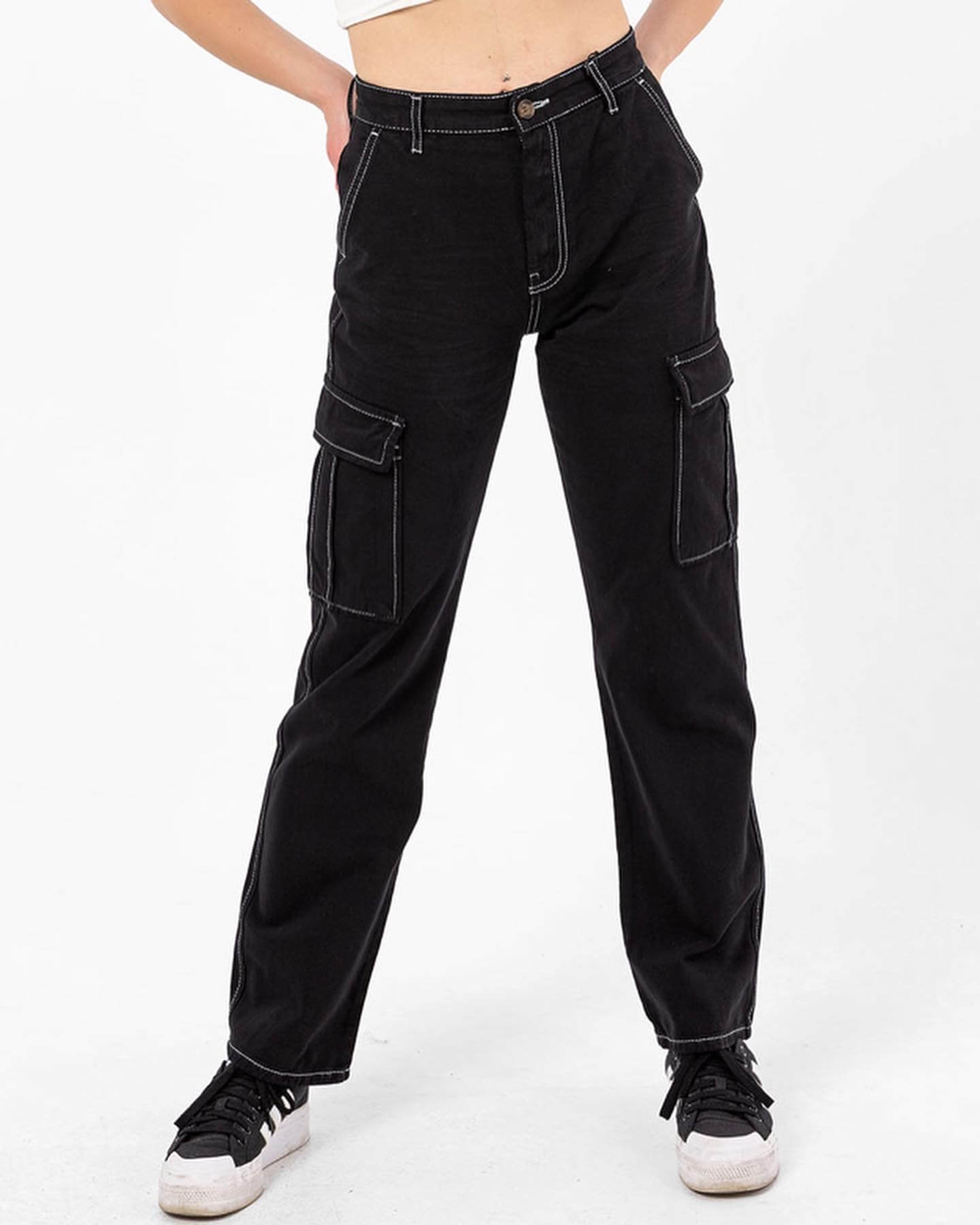 بنطرون جينز اسود خيوط بيضاء black pants