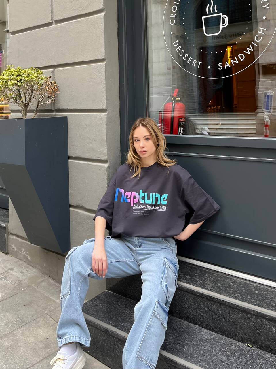 تي شيرت يونيسكس نيبتون neptune -اسود