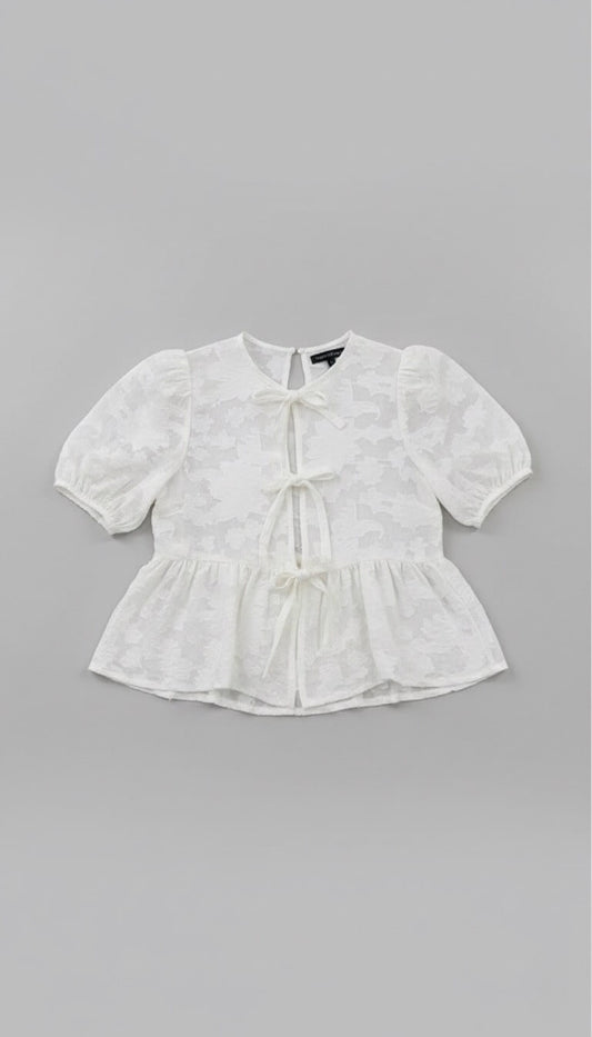 قميص موديل زارا - دانتيل ابيض