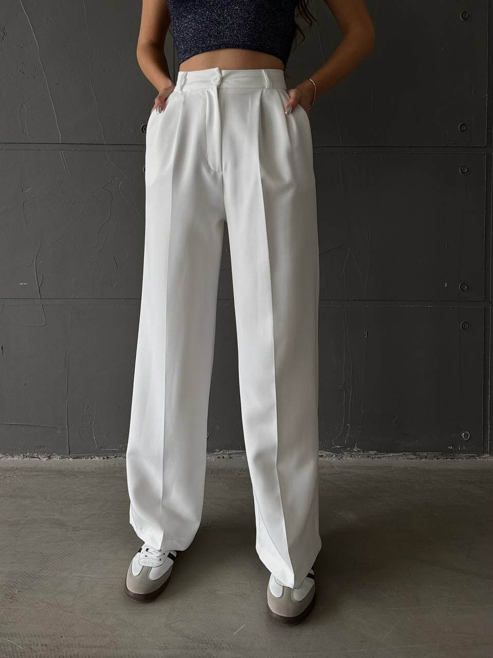 بنطرون قماش ابيض بيسك