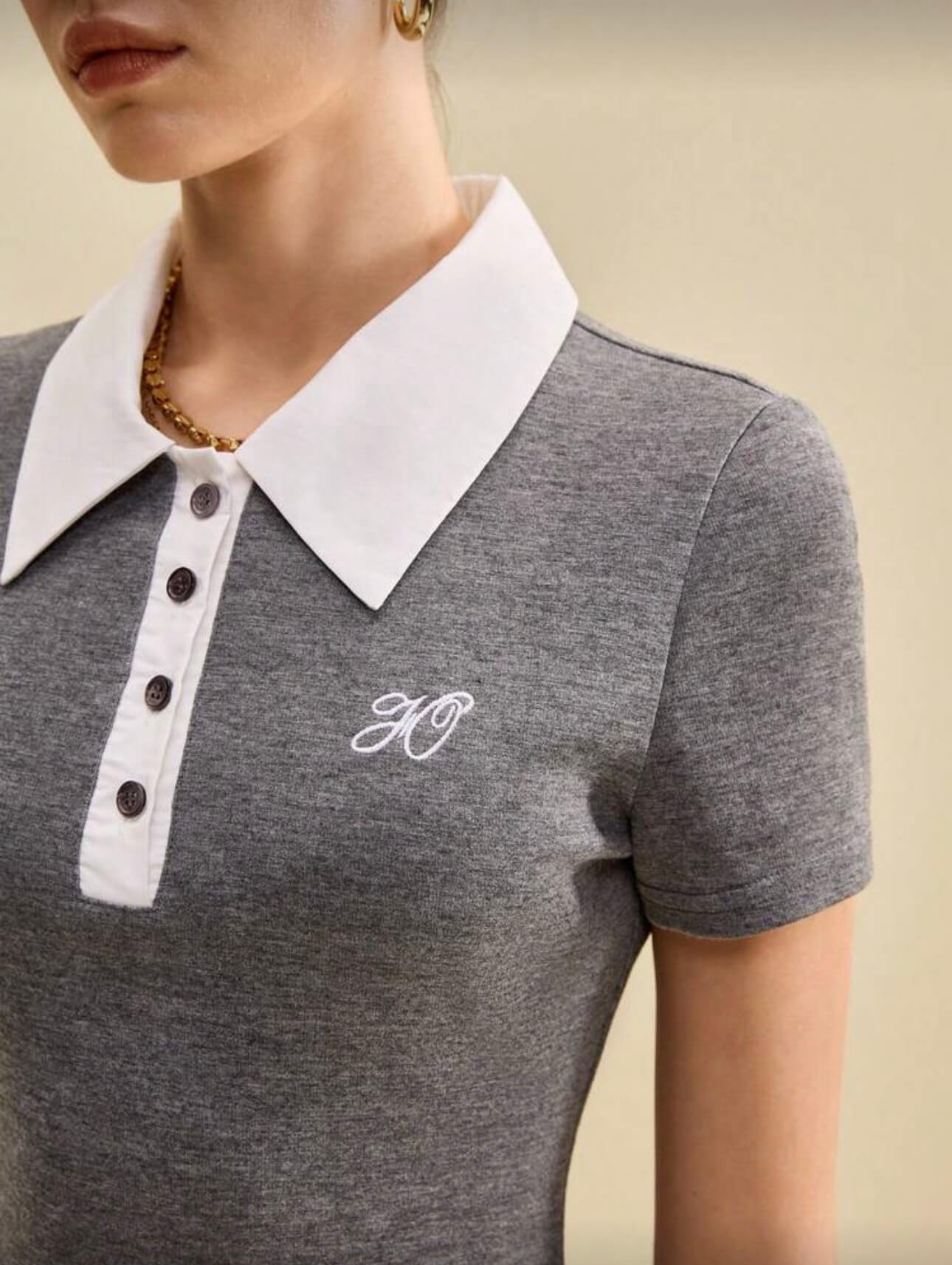 فستان قصير رصاصي مع ياخه