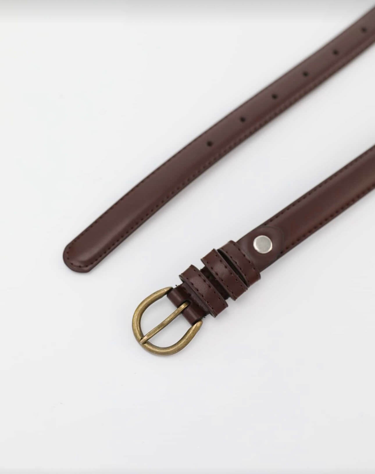 حزام بني غامق