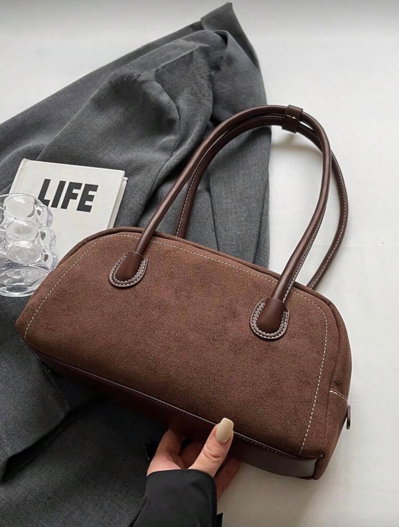 حقيبة كتف نسائية، بلون سادة يشبه الجلد المدبوغ، عصرية غير لامعة بخياطة متباينة، تصميم بمقبض مزدوج، سحاب إغلاق للاستخدام اليومي، حقيبة نسائية جديدة للخريف والشتاء