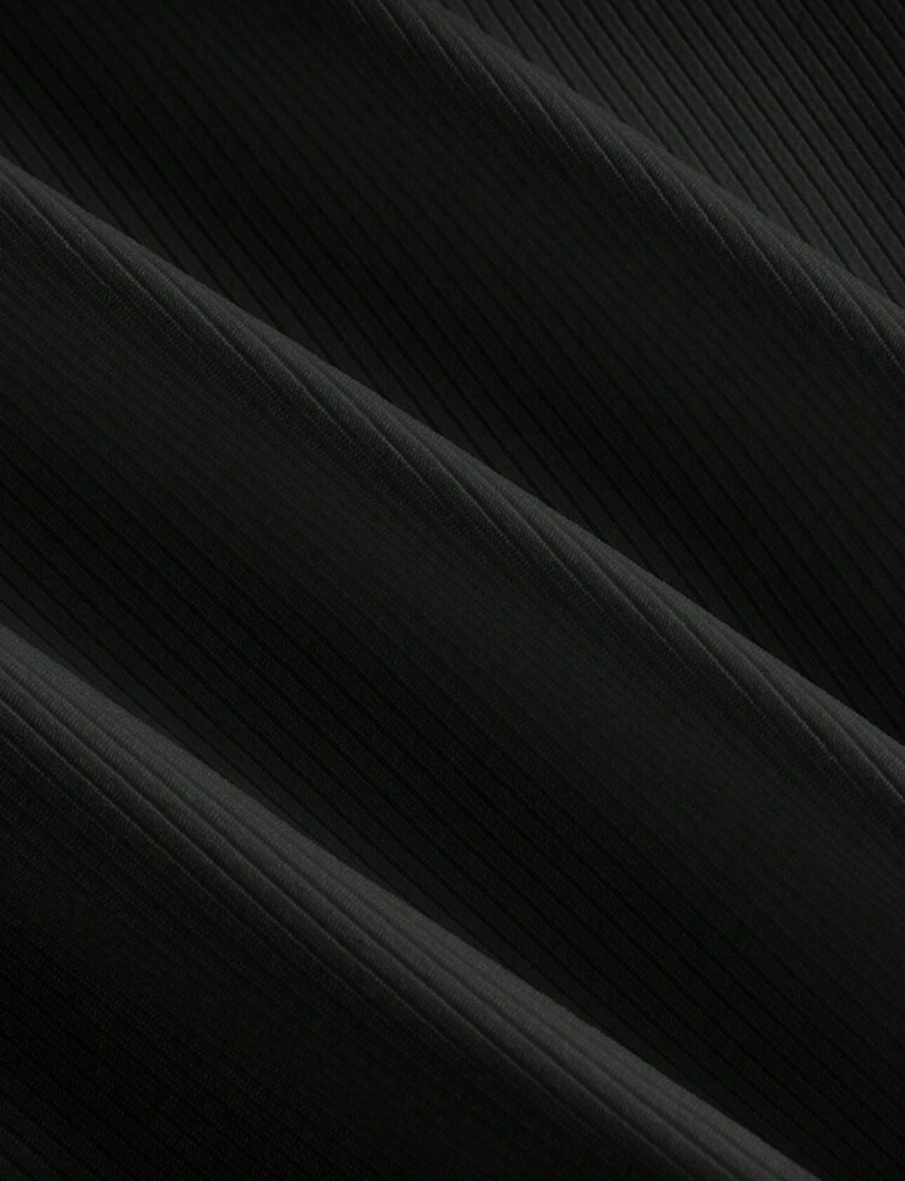 توب اسود ساده