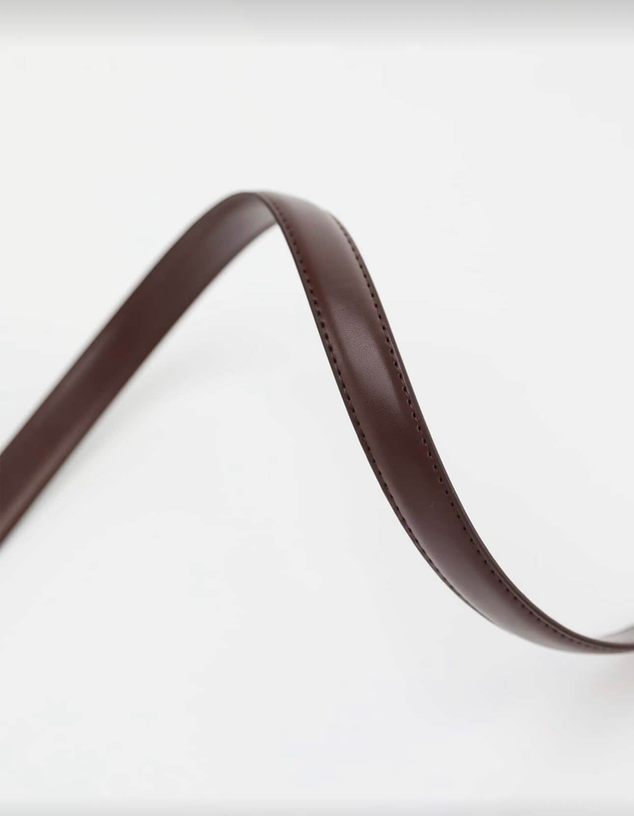 حزام بني غامق