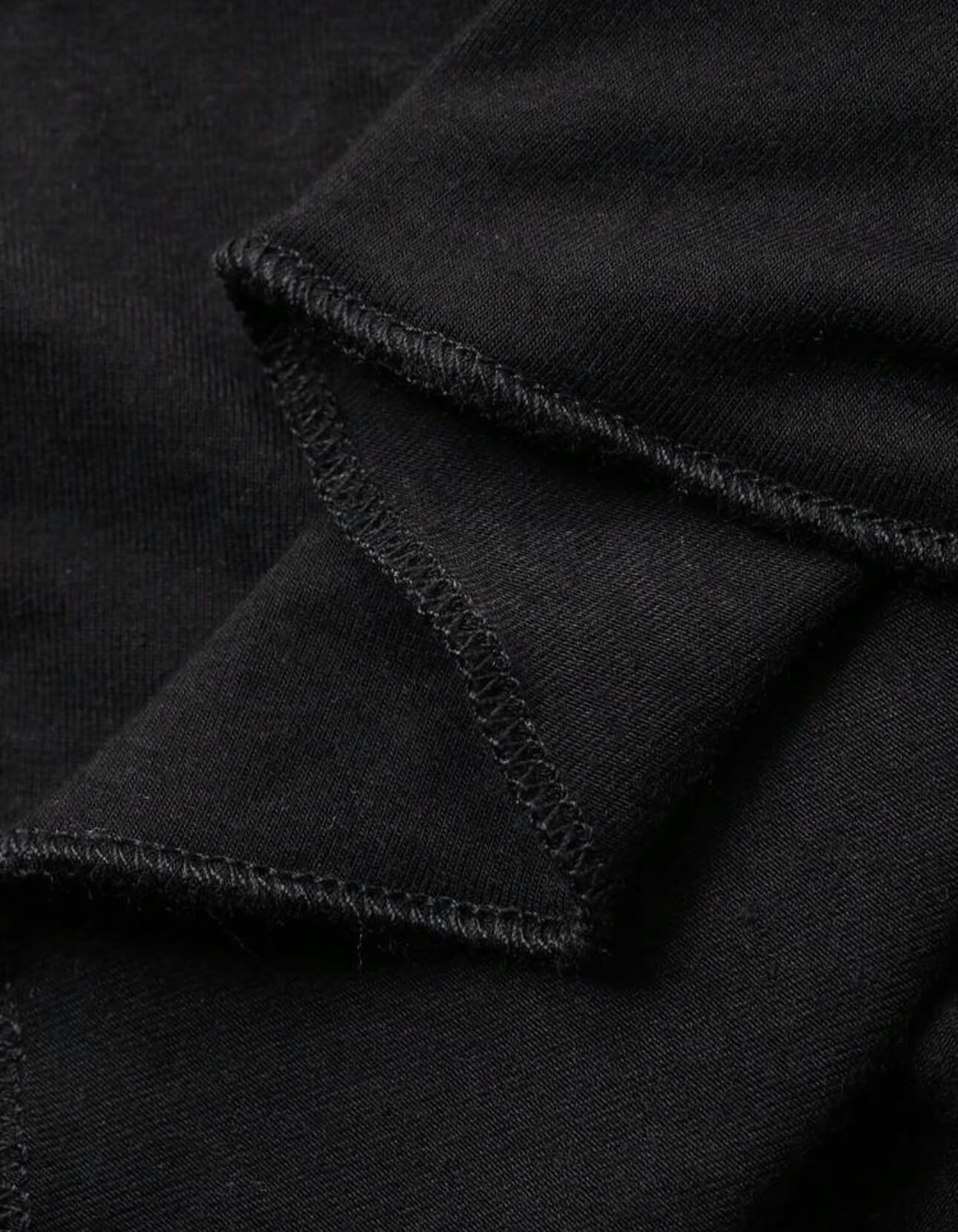 توب هاينك اسود اكمام جرس