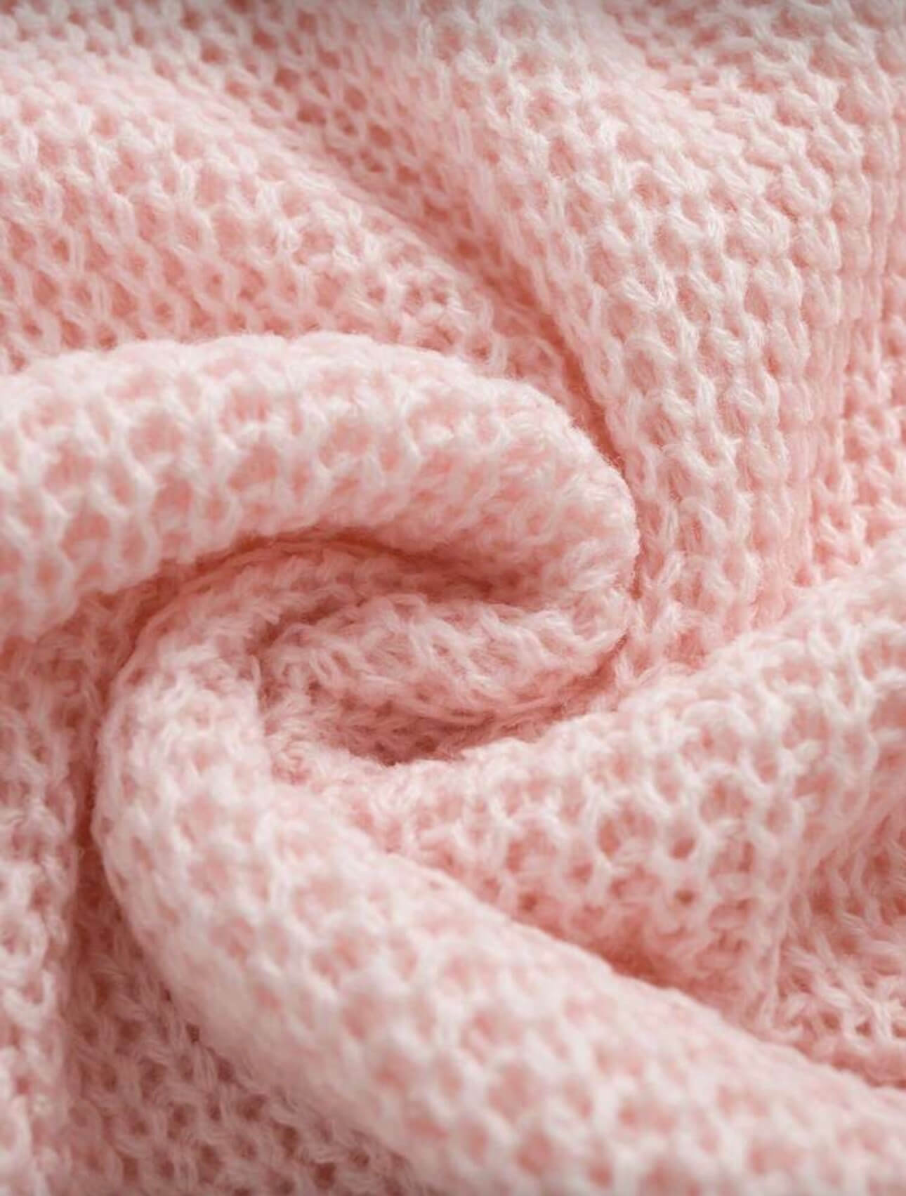 جاكيت صوف وردي