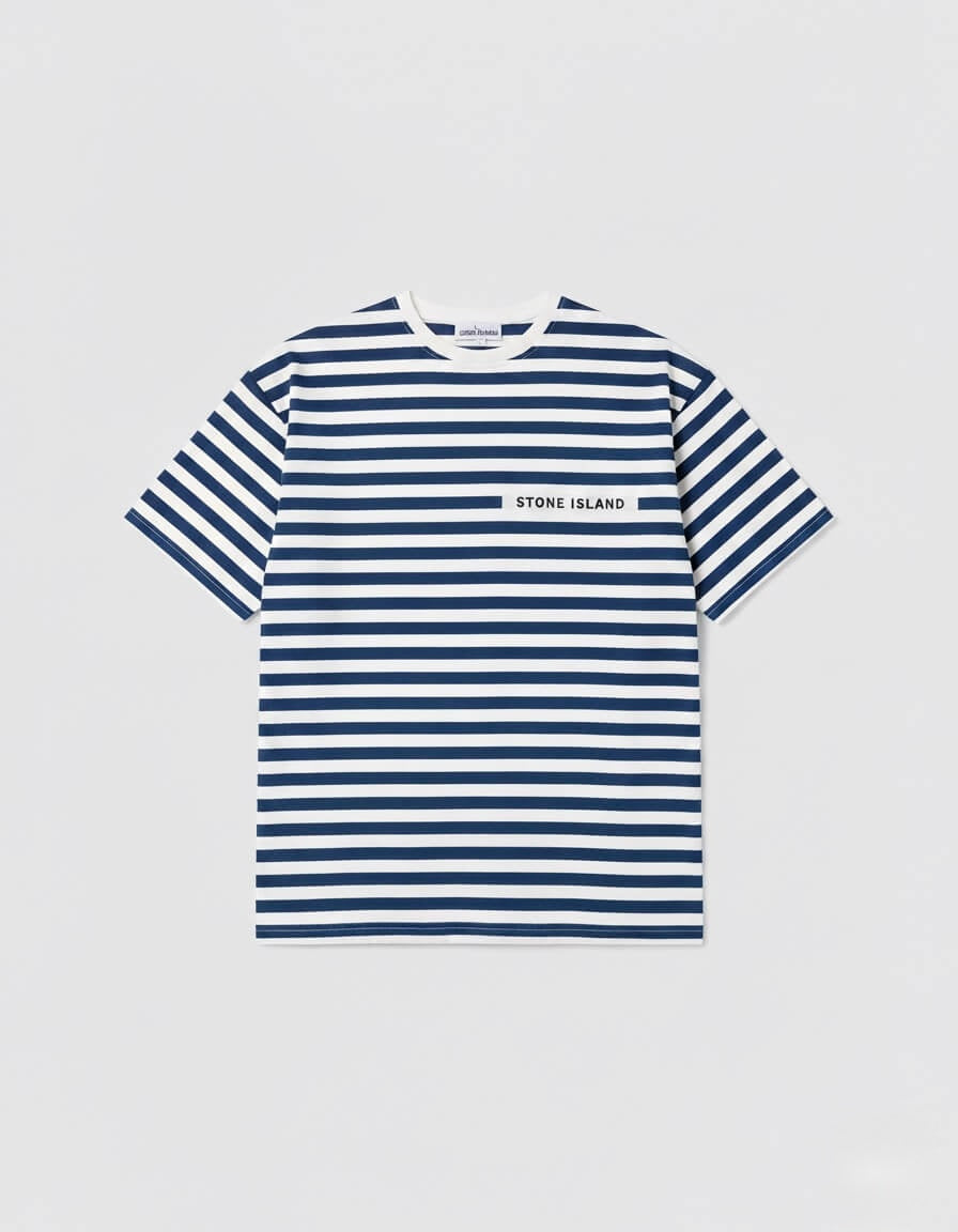 ⁨تي شيرت يونيسكس مخطط stone island - ازرق وابيض⁩
