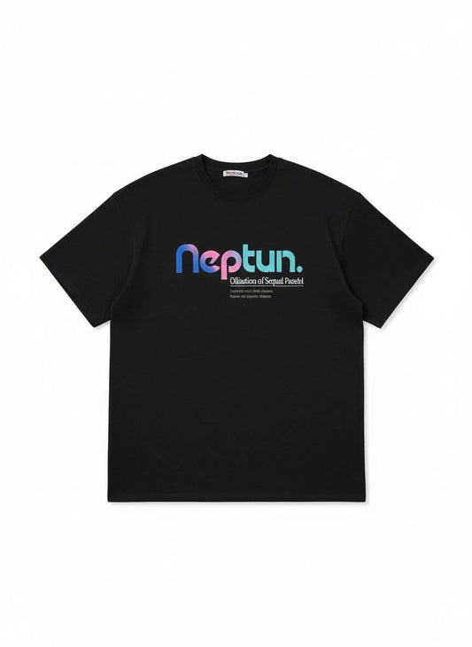 ⁨⁨⁨⁨تي شيرت  يونيسكس⁩ نيبتون neptune  -اسود⁩⁩