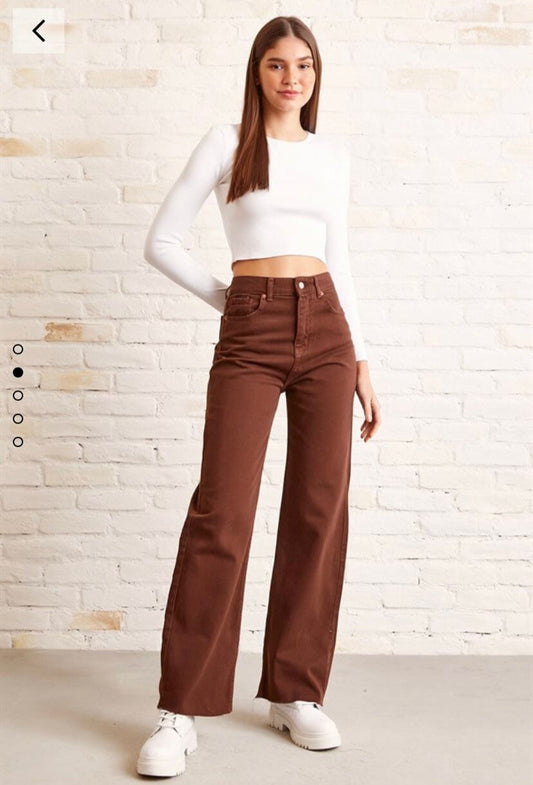 ⁨⁨بنطرون جينز ستراديوفاريوس  Brown stradivarius wid leg pants 131 - بني جوزي  ⁩⁩