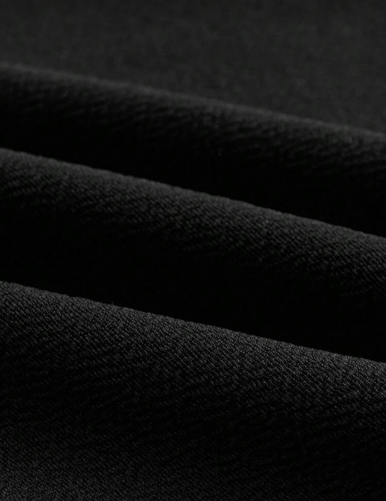 تنورة كلوش اسود