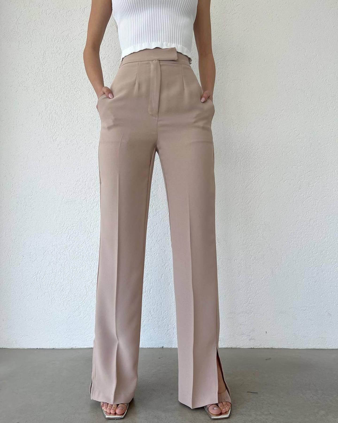 ⁨⁨⁨بنطرون قماش بيجي مع چاكات  112_   Beige pants⁩⁩⁩ C3