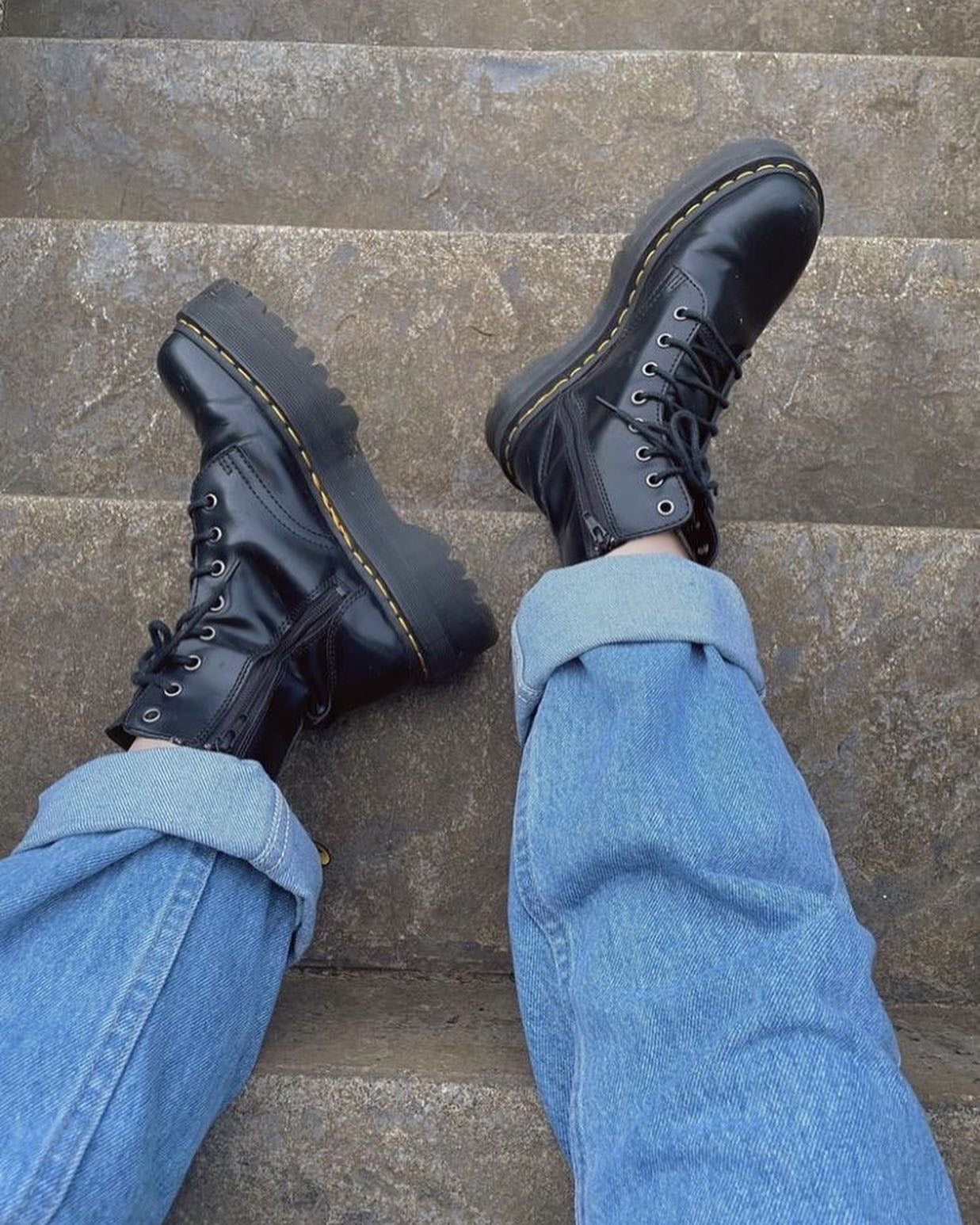 بوت دكتور مارتنز  اسود - doctor martens black boot