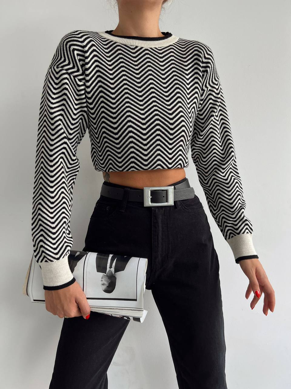 سويتر زكزاك اسود وابيض sweater black and white 1002