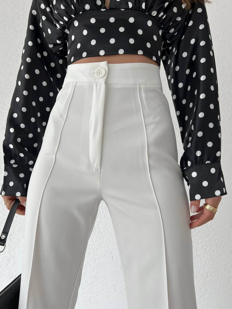 ⁨⁨Fit white pants بنطرون قماش ابيض فت⁩⁩