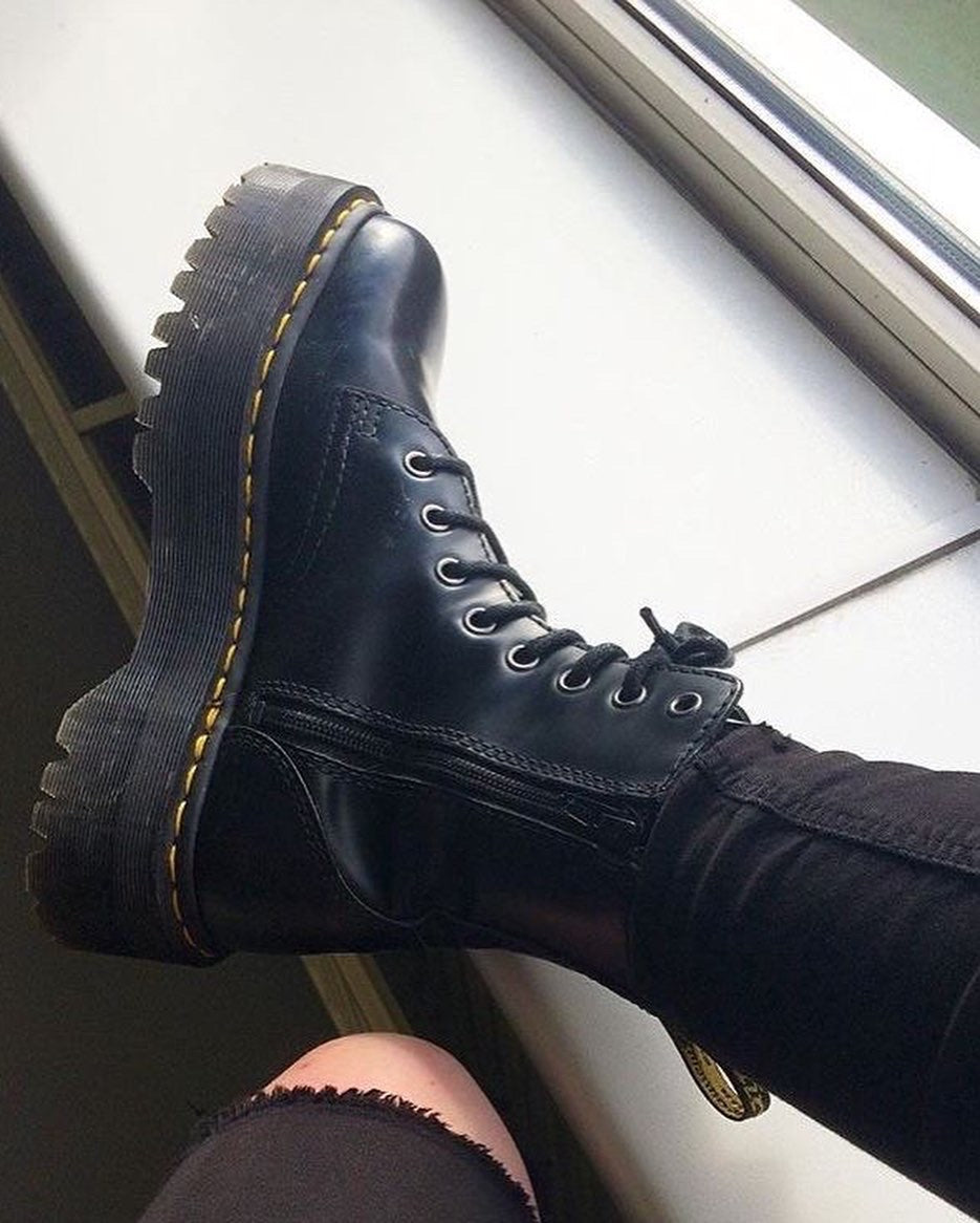 بوت دكتور مارتنز  اسود - doctor martens black boot