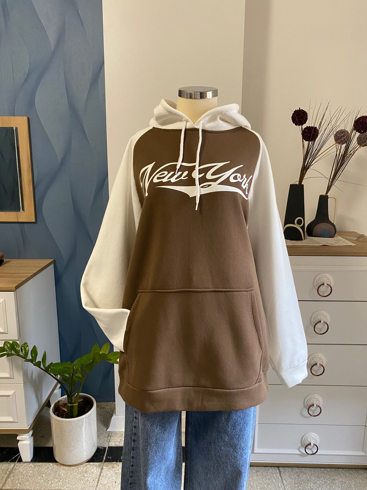 ⁨⁨هودي نيو يورك جوزي وابيض  -new York hoodie ⁩⁩⁩⁩